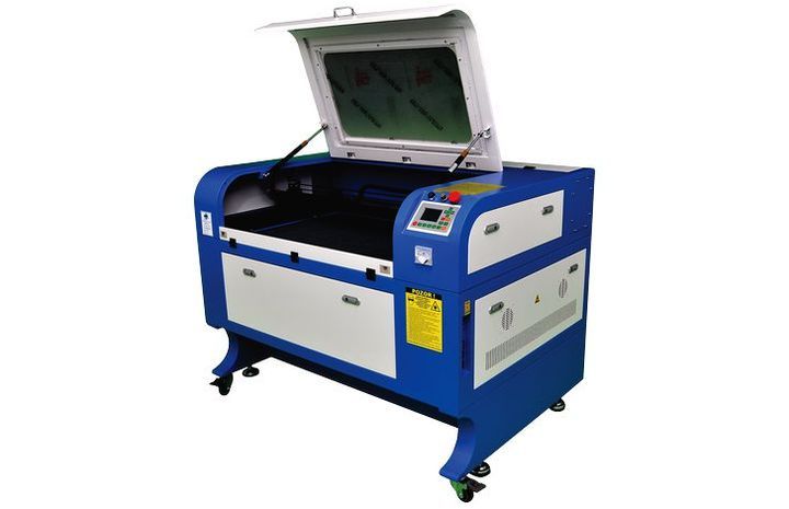 Lasersko_gravirni_stroj_FL_690_2x800x800